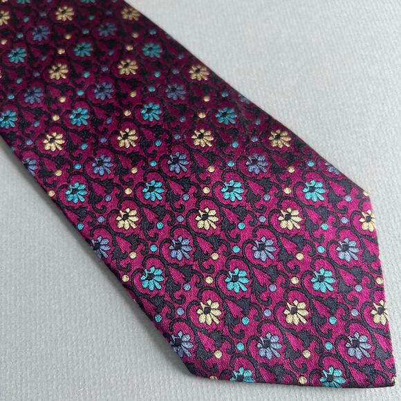 Valentino tie floral colorful red silk Hand Made Italy vintage